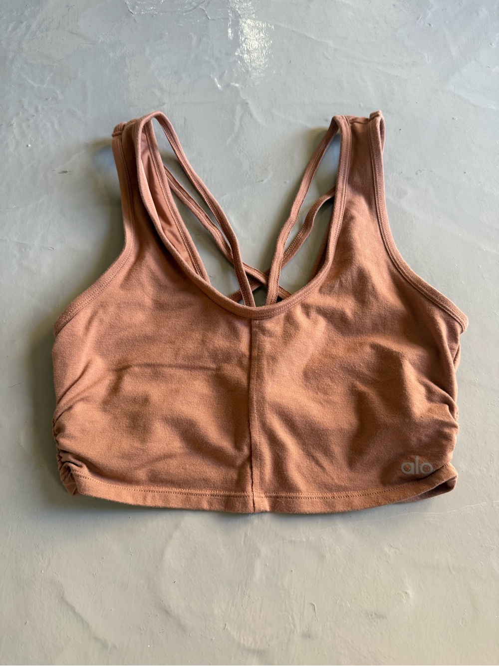 ALO Yoga Wild Thing Bra in apricot